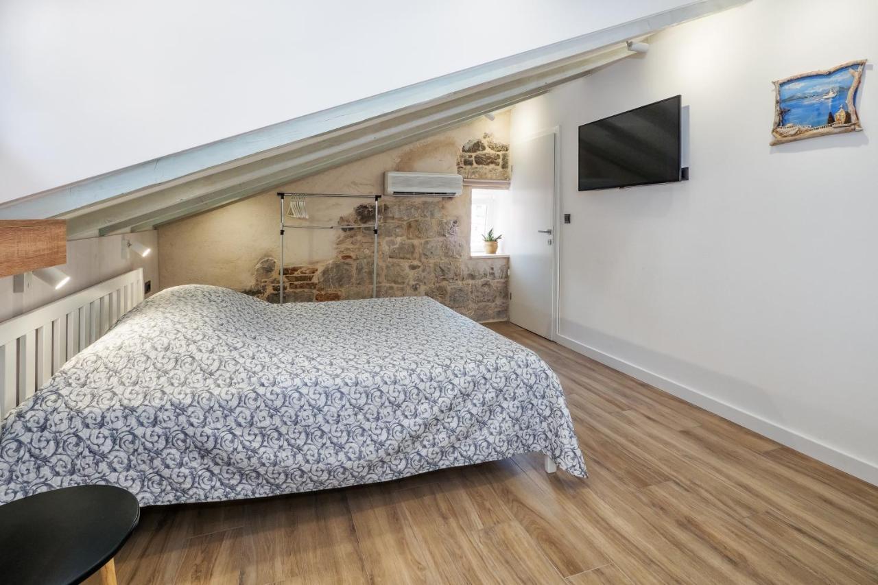 Sweet Rooms Luri Split Exterior photo